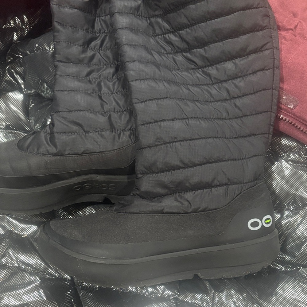 OOFOS Black Winter & Rain Boots
